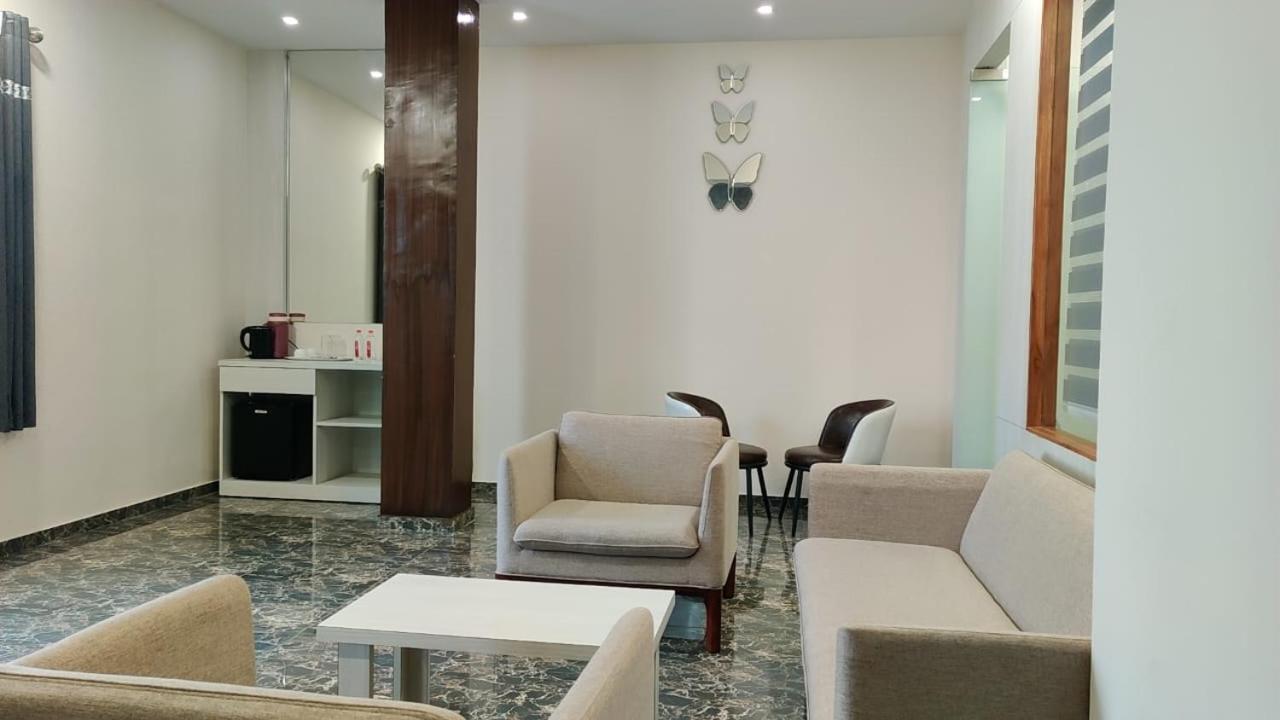 Vadpadraka Hotel And Resort Vadodara Exteriör bild